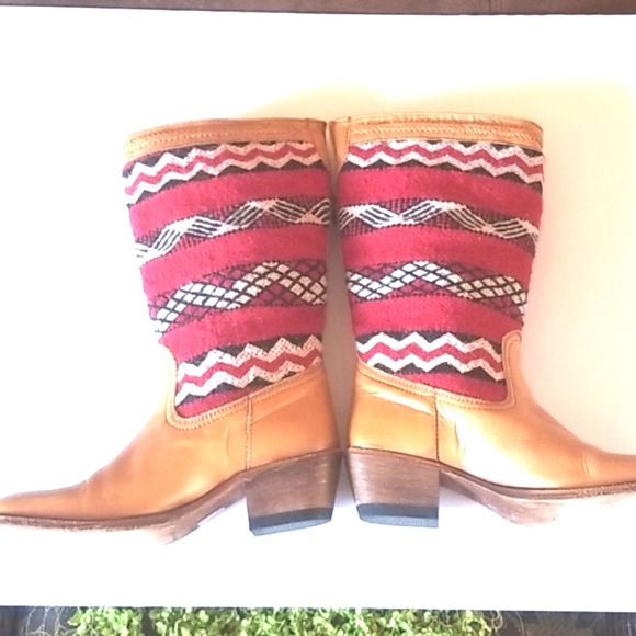 COBRA SOCIETY Navaho  Indian Wool RED Blanket Golden LEATHER Western Boots 7 EUC - Picture 9 of 15